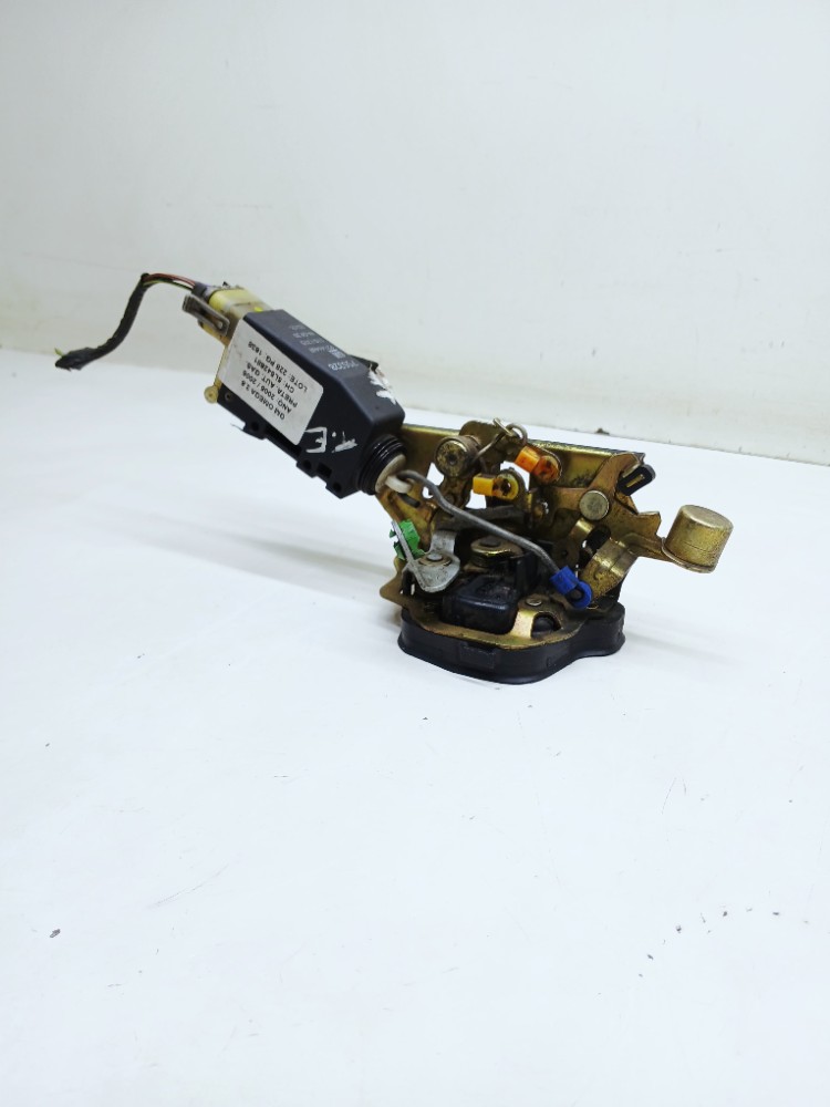 Fechadura Porta Traseira Esquerda Gm Ômega 3.6 2005