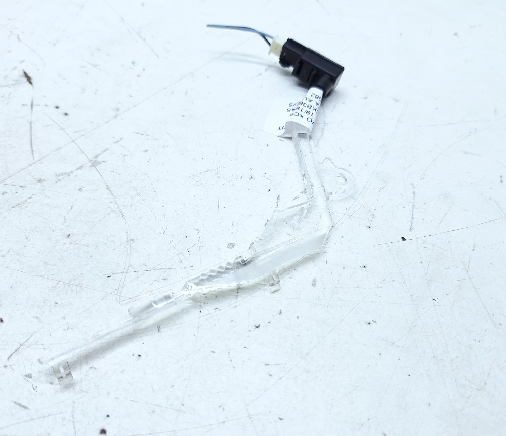Luz Interna Cortesia Volvo Xc60 2.0 2019 31479483
