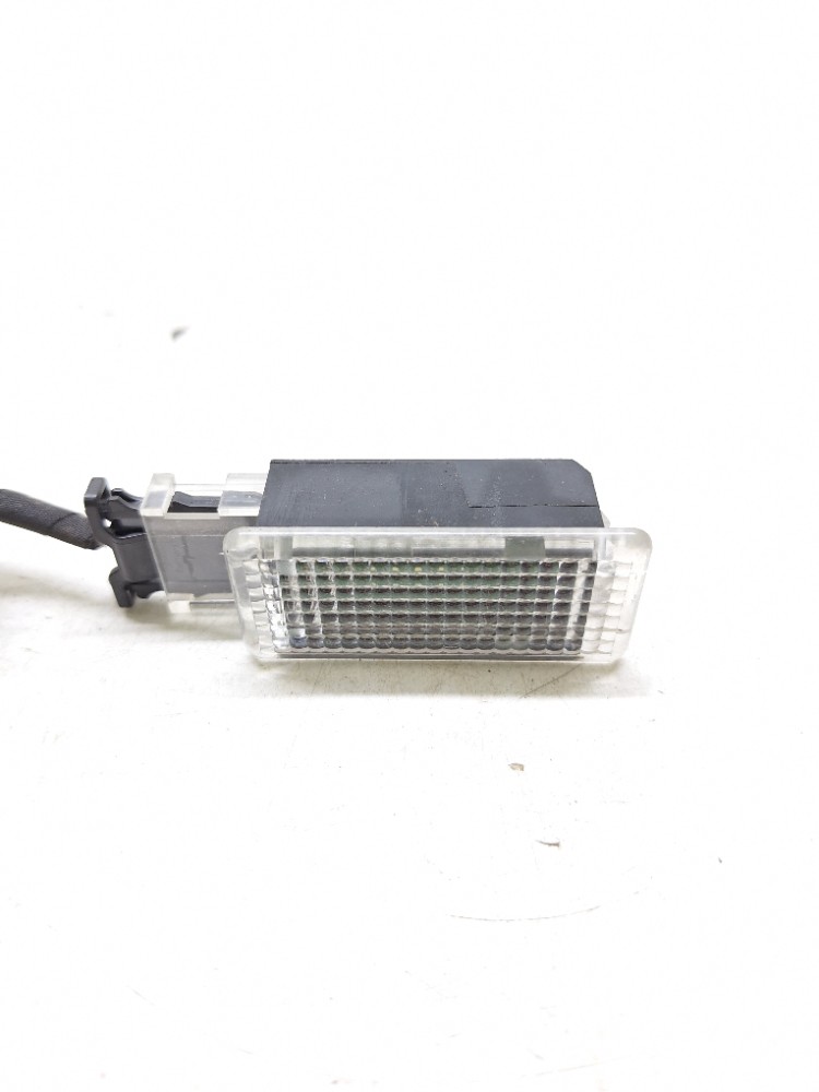 Luz cortesia porta luvas Vw passat tsi 2.0 2016 2017