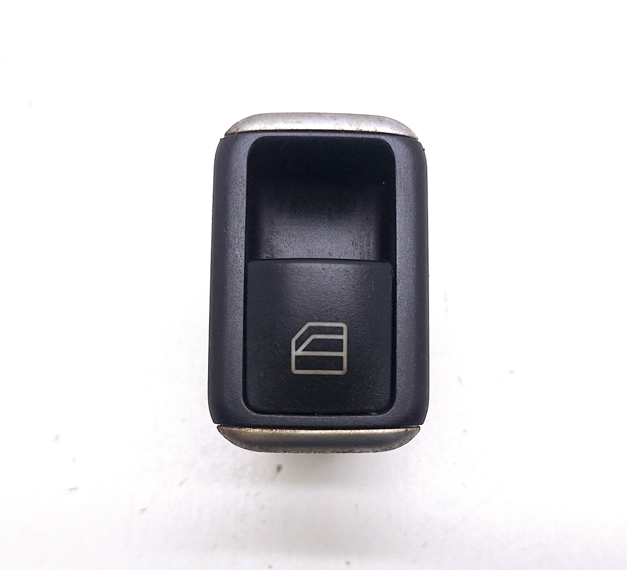 Comando Vidro Traseiro Direito Mercedes Cla200 1.6 2015