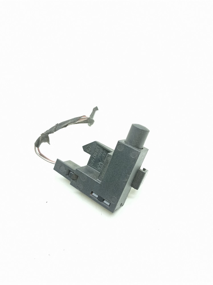 Interruptor Estacionamento Vw Golf Gti 2.0 2017 1j0947561