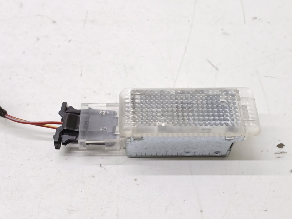 Luz Cortesia Porta Luvas Audi A5 Sline Tfsi 2.0t 2017 2018