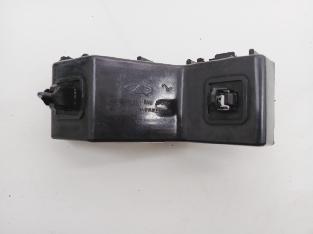 Suporte Farol Dianteiro Esquerdo Chery Qq 2018 J002803531