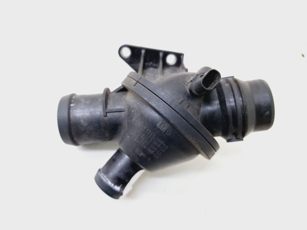 Carcaça Válvula Termostatica Bmw 318i 2.0 2014 10106811
