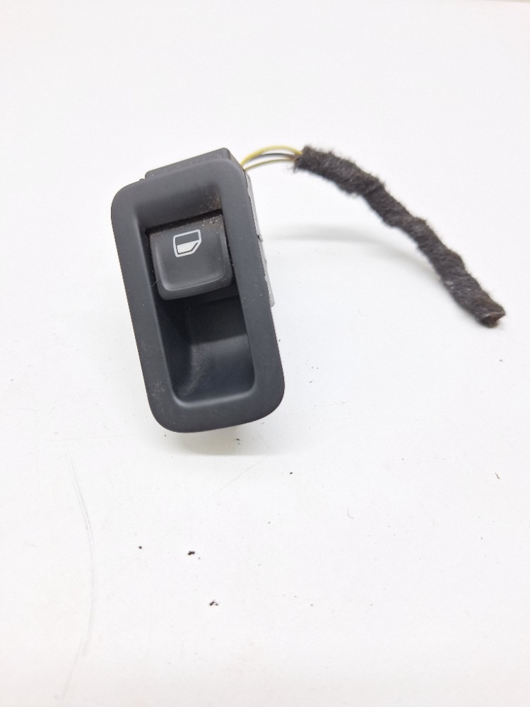 Botão Vidro Traseiro Esquerdo Vw Golf Gti 1.4 2014 2015