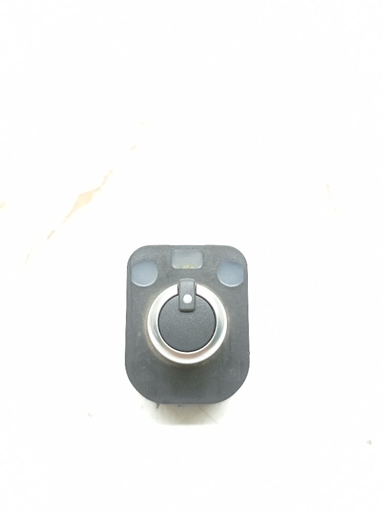 Botão Ajuste Retrovisor Audi Q3 Rs 2.5 2014 2015 8u0959565b