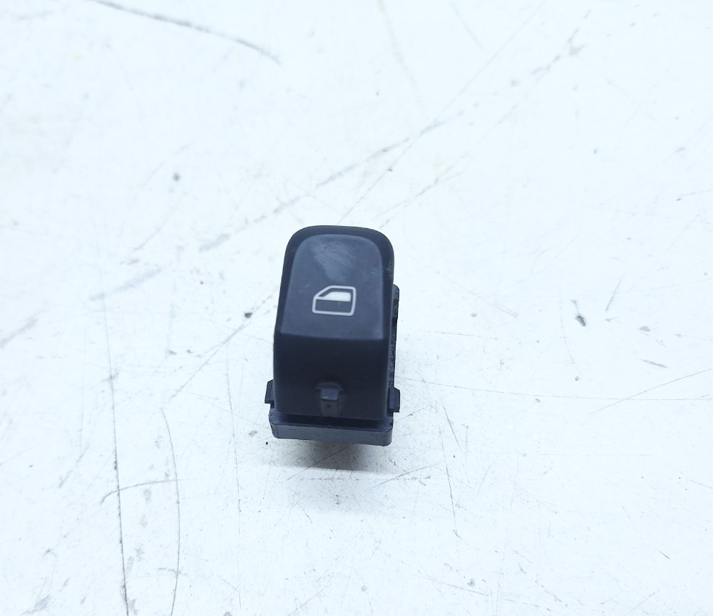 Comando Vidro Traseiro Esquerdo Audi Q3 2.0 2014 4g0959855