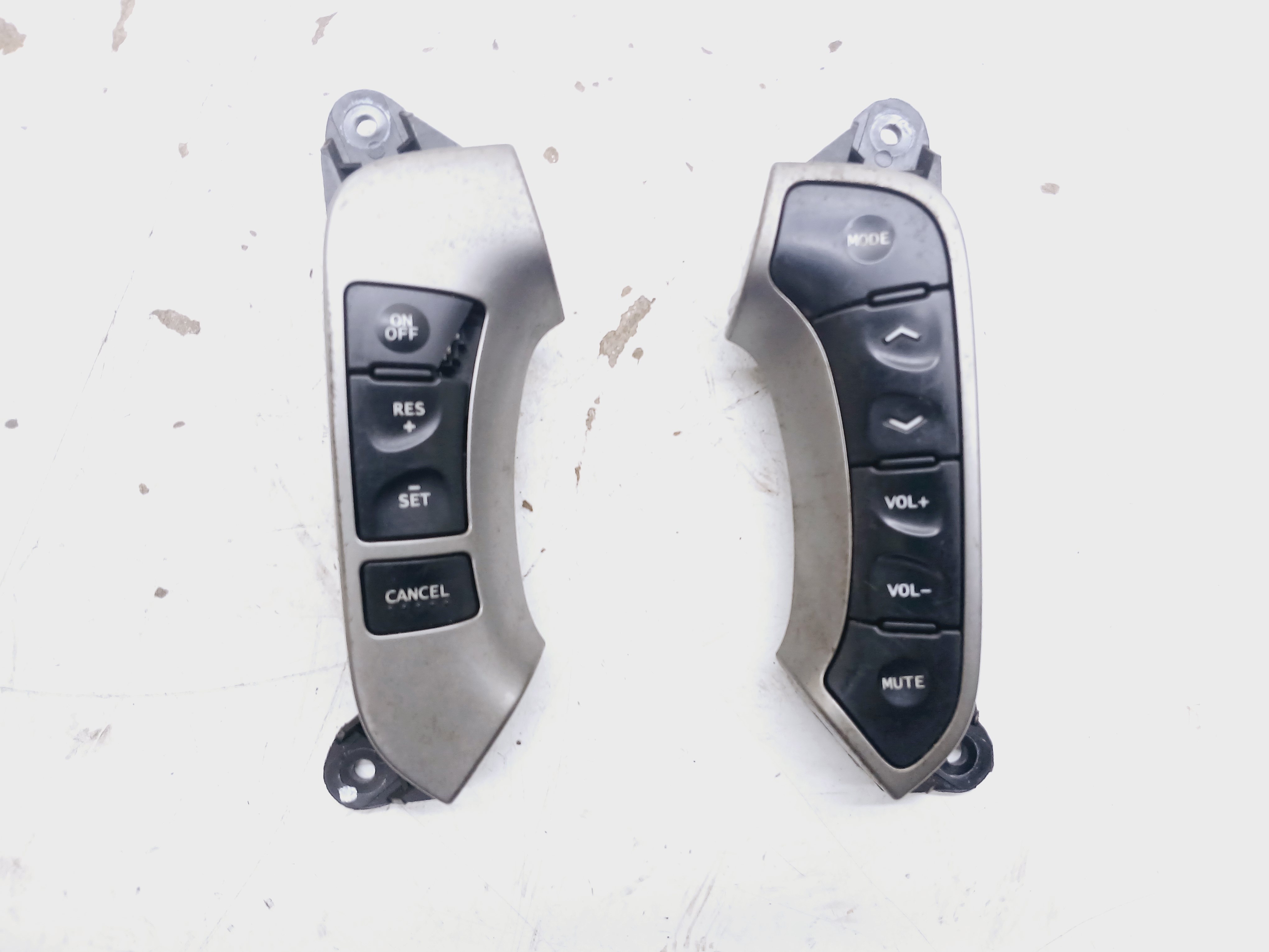 Par Comando Volante Hyundai Santa Fe 2.4 2011 2012 200008508