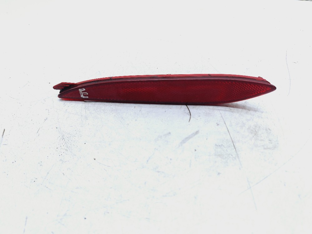 Refletor Olho Gato Esquerdo Hyundai Elantra 1.8 2012 2013 Vermelho