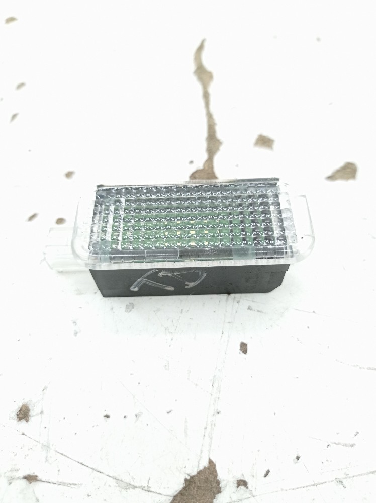 Luz Cortesia Porta Traseira Direita Audi A4 Tfsi 2.0 2017
