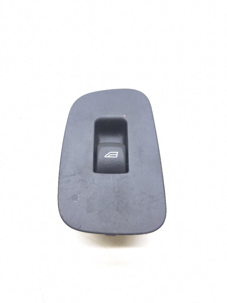 Botão Vidro Traseiro Direito Volvo Xc60 2.0 2019 31433408