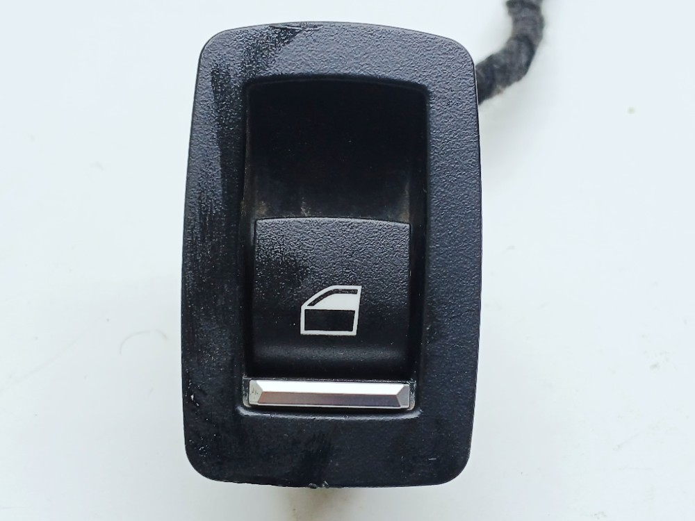 Botão Vidro Traseiro Direito Bmw 320 2.0 2017 936193601