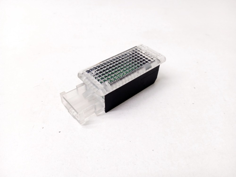 Luz Cortesia Porta Luvas Vw Tiguan Tsi 2.0 2018 5g0947409