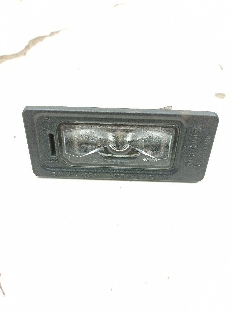 Luz Placa Traseira Volkswagen Tcross Tsi 1.4 2020 5na943021