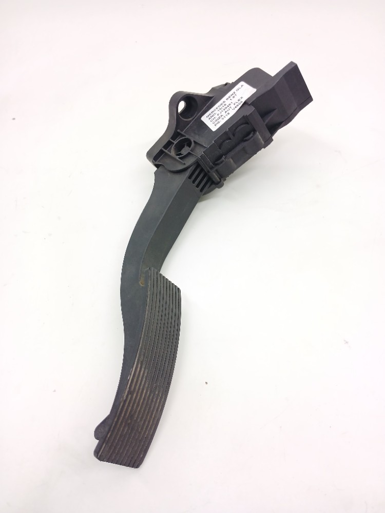 Pedal Acelerador Mercedes Gla200 1.6 2015 a2463001404