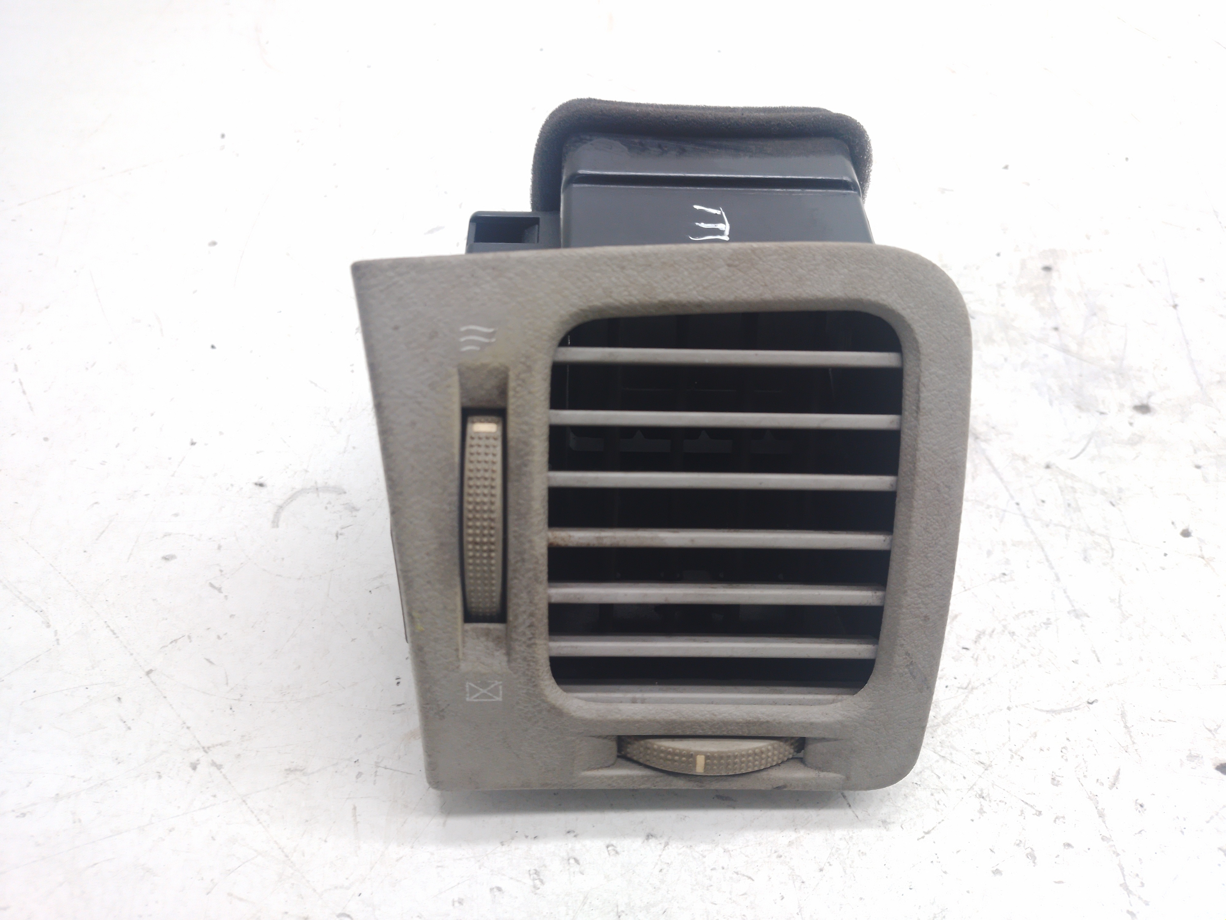 Difusor Ar Esquerdo Hyundai Azera 3.3 2009 2010 974803l000