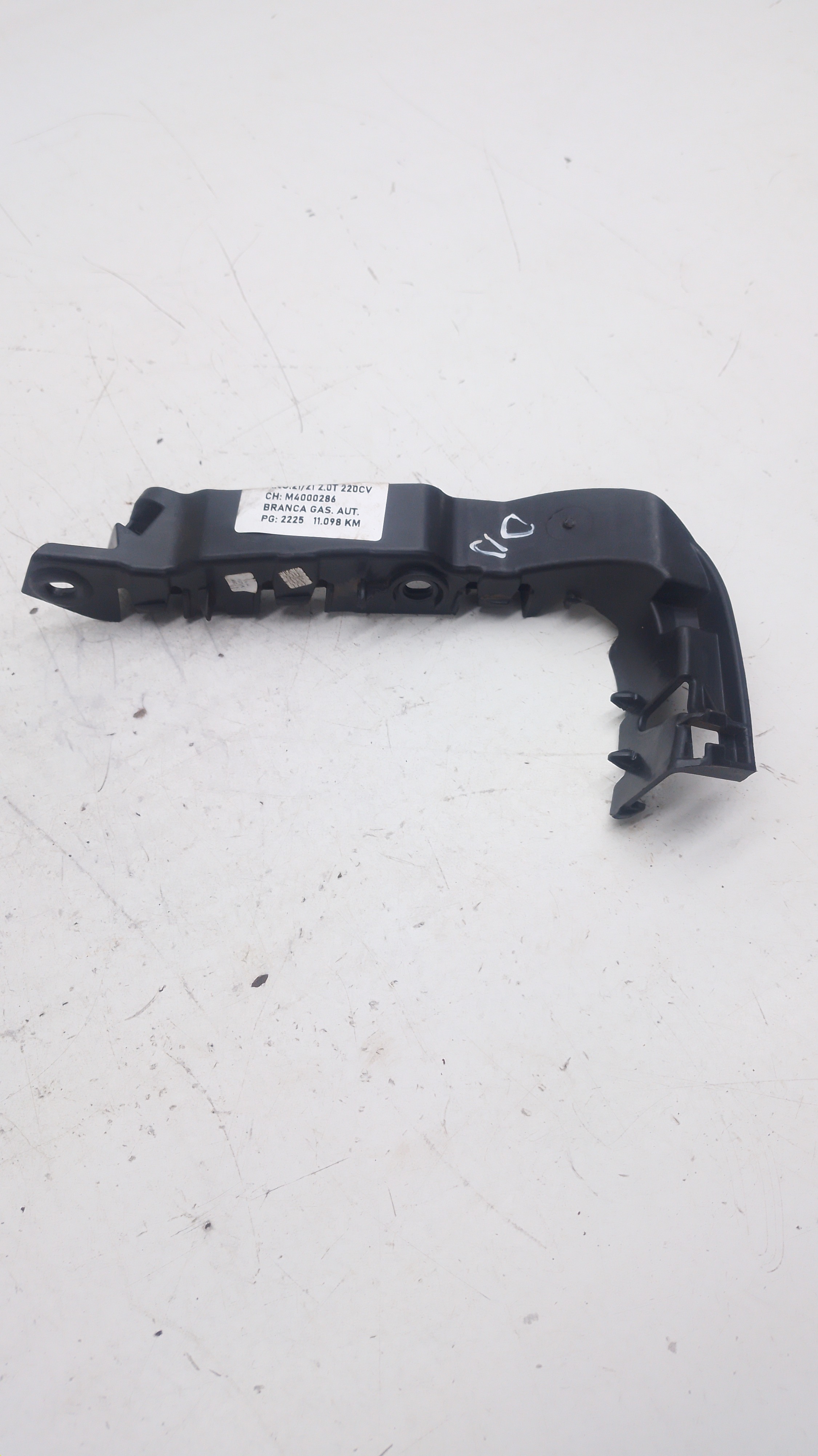 Guia Dianteiro Direito Parachoque Audi A3 Sedan 2.0 2021
