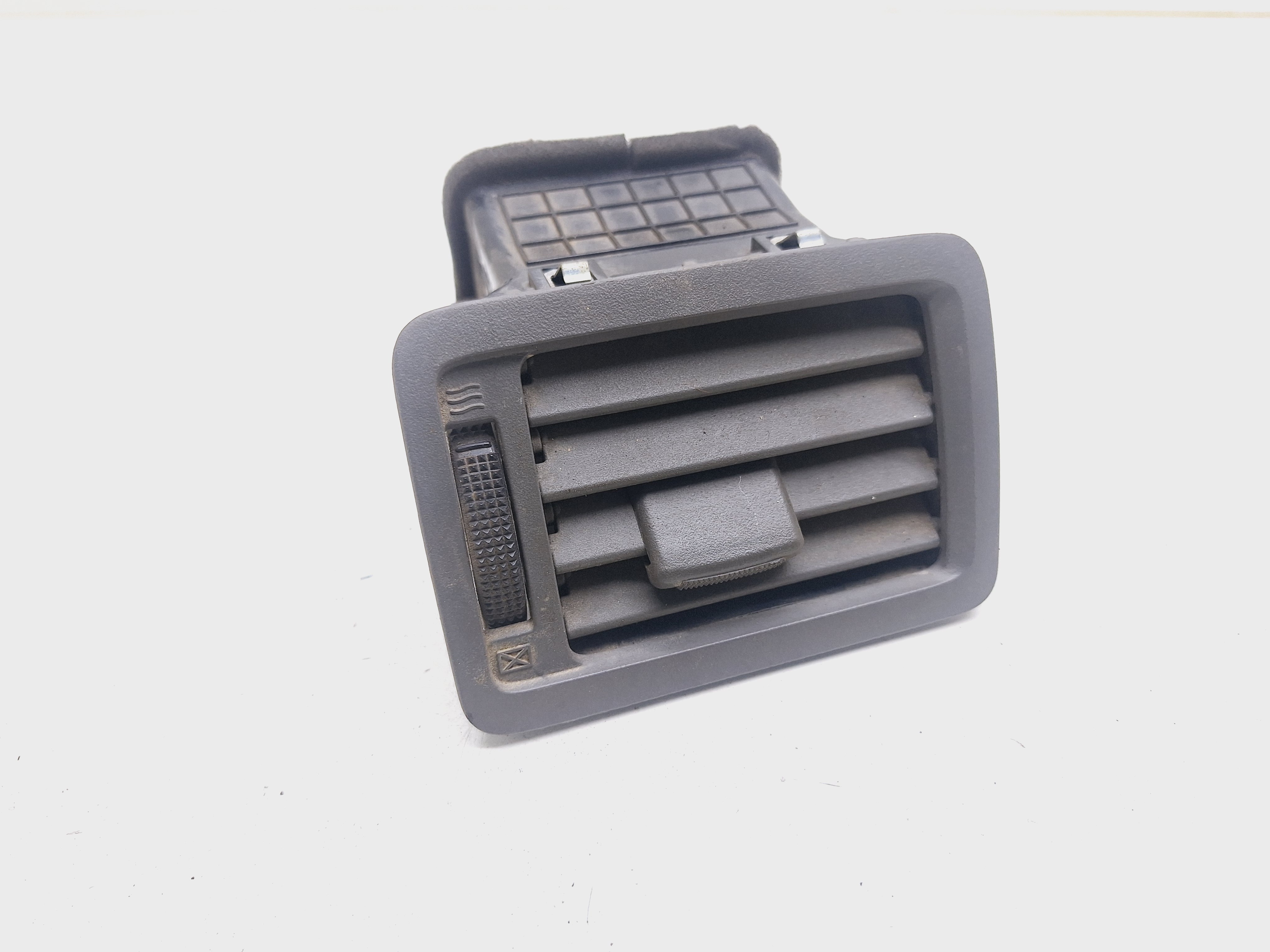 Difusor Ar Esquerdo Hyundai Tucson 2.0 2010 Nº974802e000