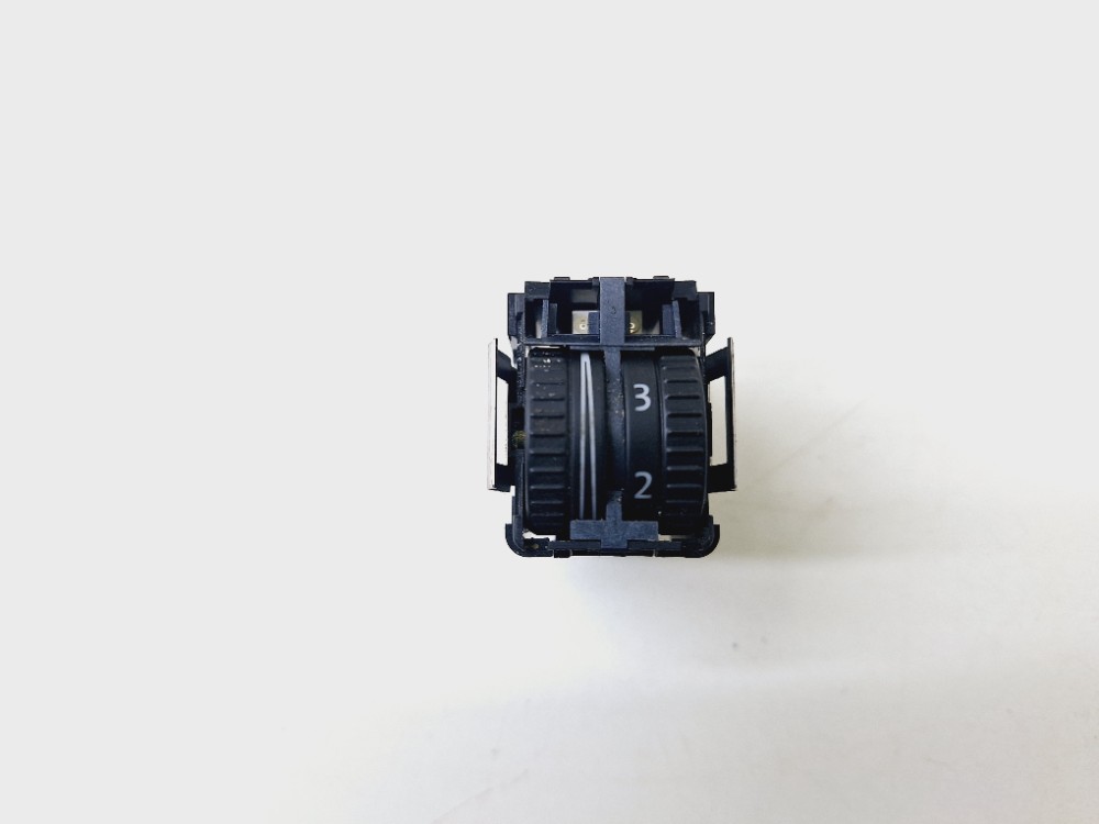 Botão Ajuste Luz Painel/ Farol Milha Vw  Passat 2.0 2012