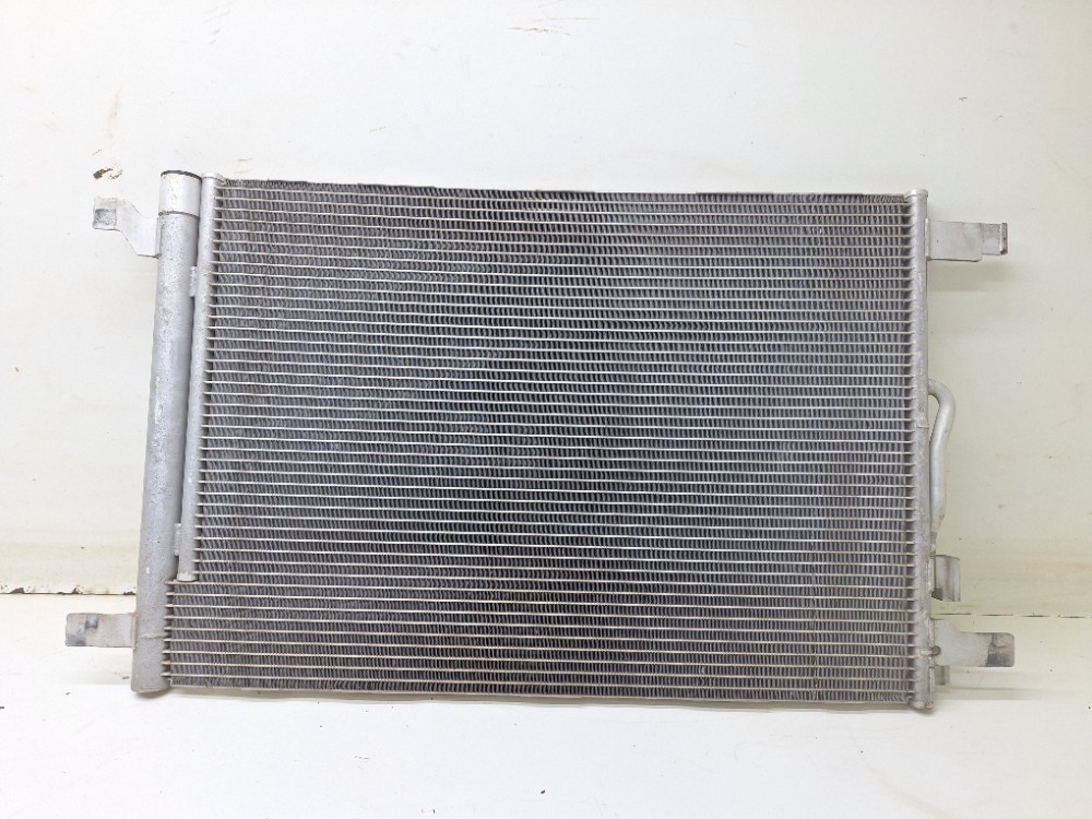 Condensador Ar Condicionado Vw Tiguan 2.0 2021 5qm816411b