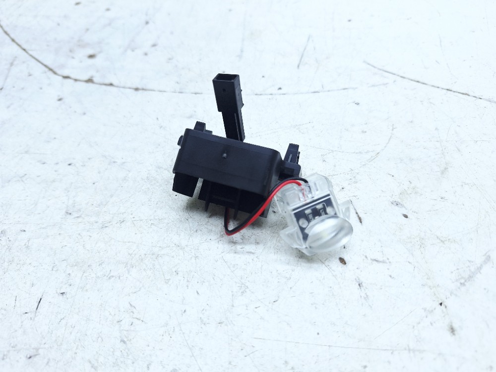 Luz Cortesia Direita Audi Ttrs 2.5t 2021 8s0947122