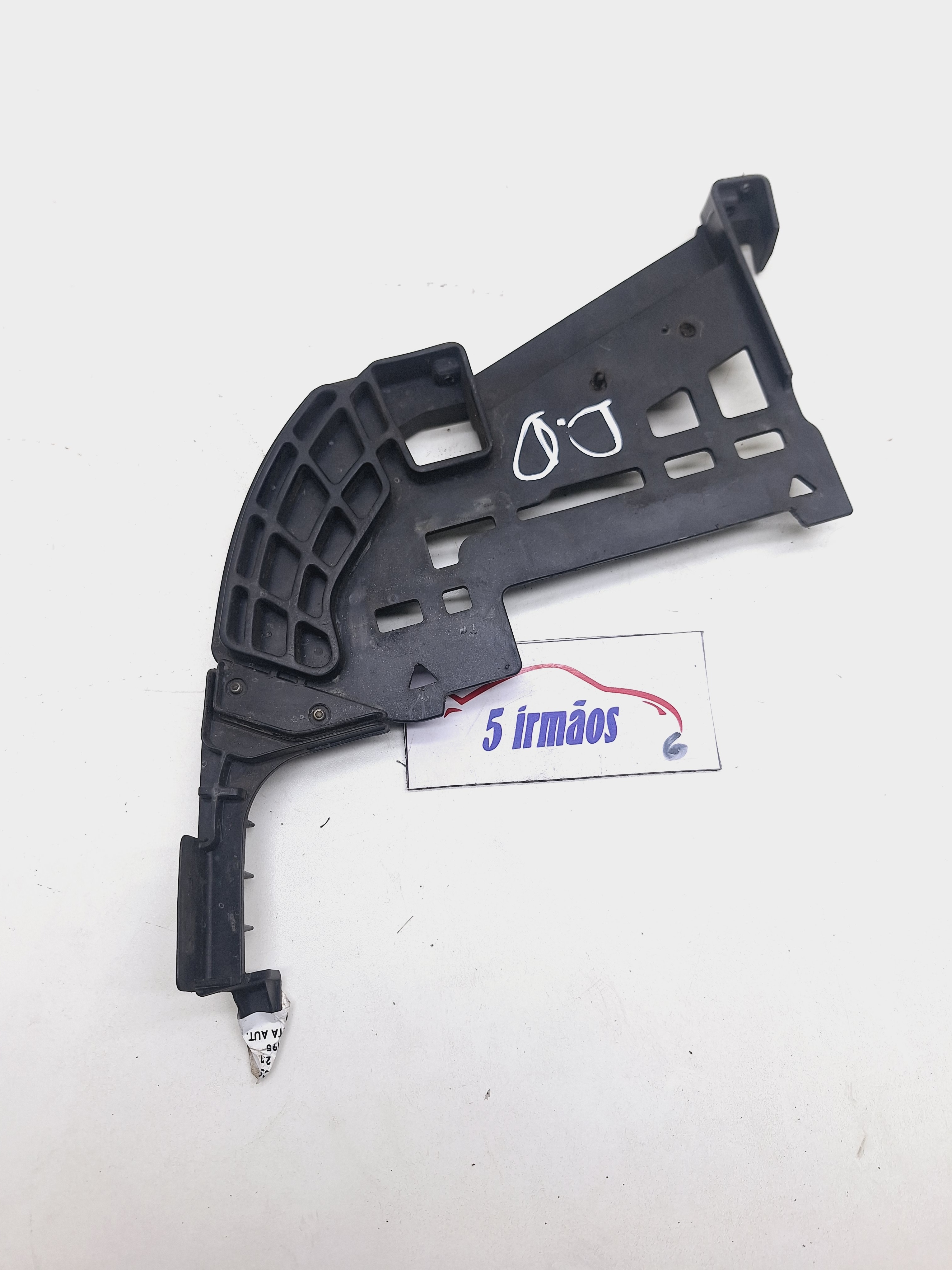 Guia Parachoque Dianteiro Direito Hyundai Tucson 2.7 2006