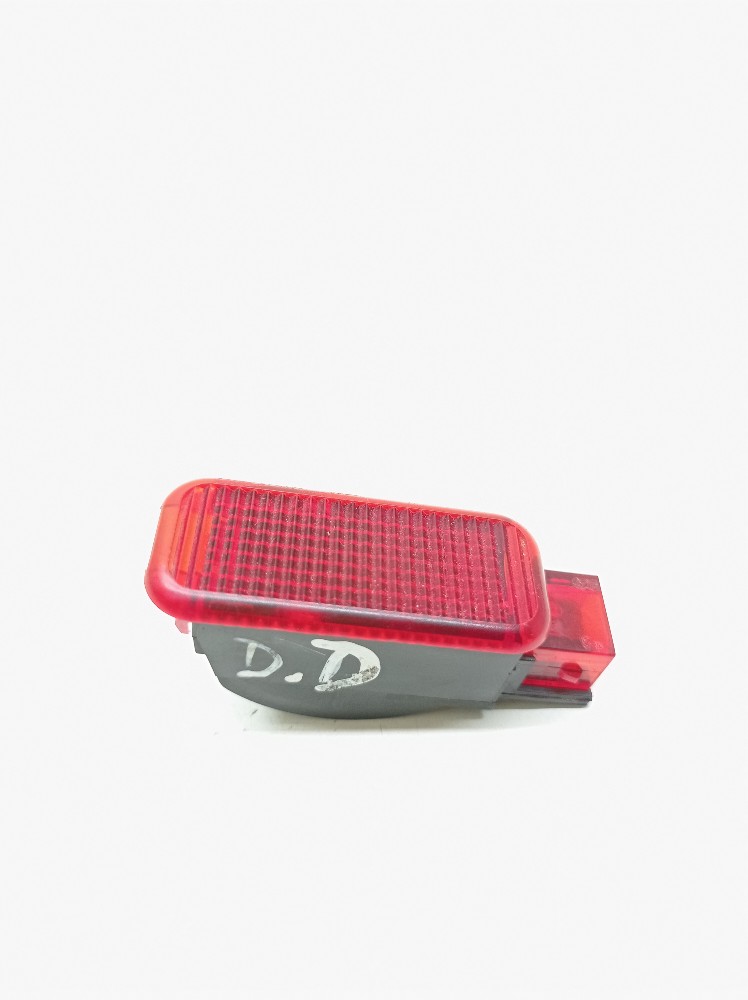 Luz Cortesia Porta Dianteira Direita Audi A3 Sedan 2.0 2016