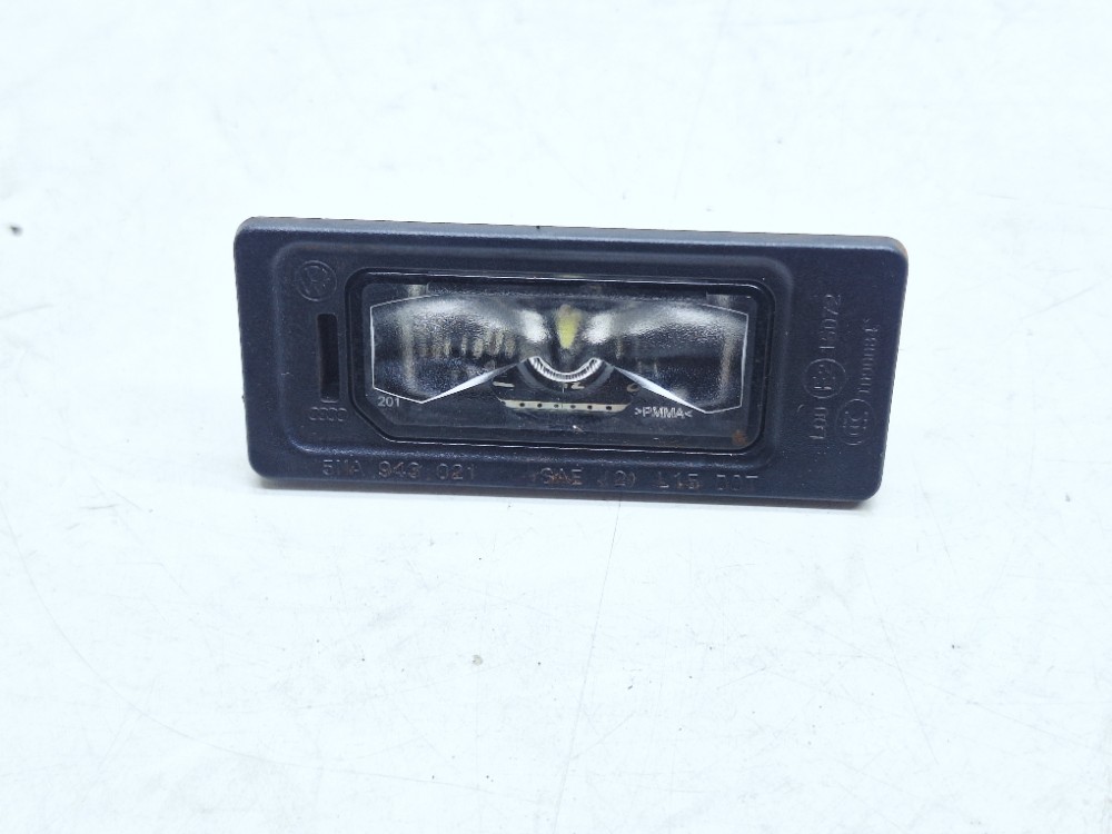 Luz Placa Traseira Vw Taos Tsi 1.4 2024 5na943021