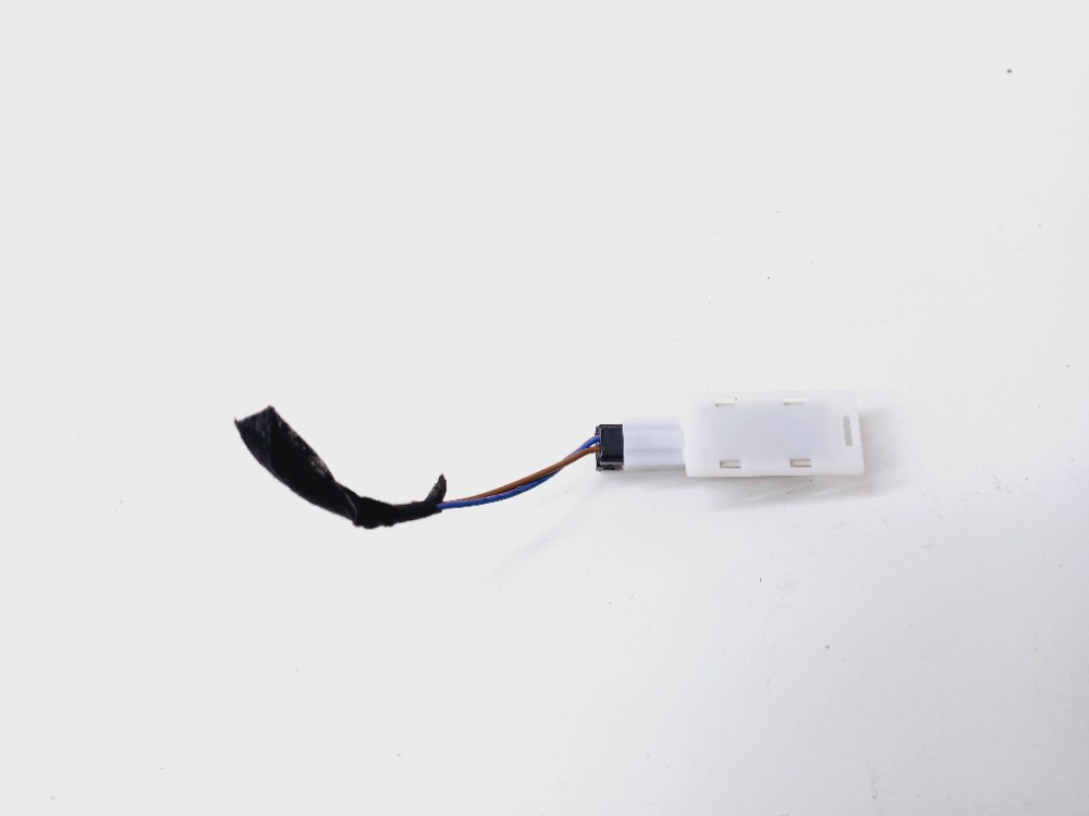 Luz Cortesia Porta Traseira Direita Audi Q3 Tfsi 1.4 2019