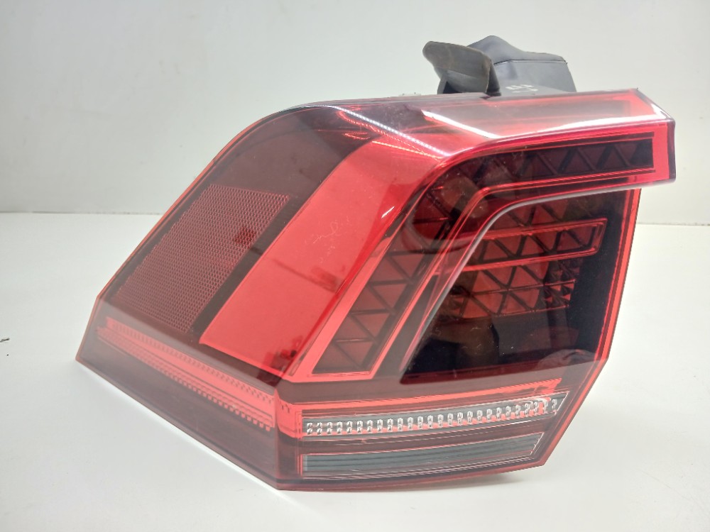 Lanterna Esquerda Vw Tiguan Tsi 2.0 2020 2021 5na945207f Esquerdo/motorista Vermelho