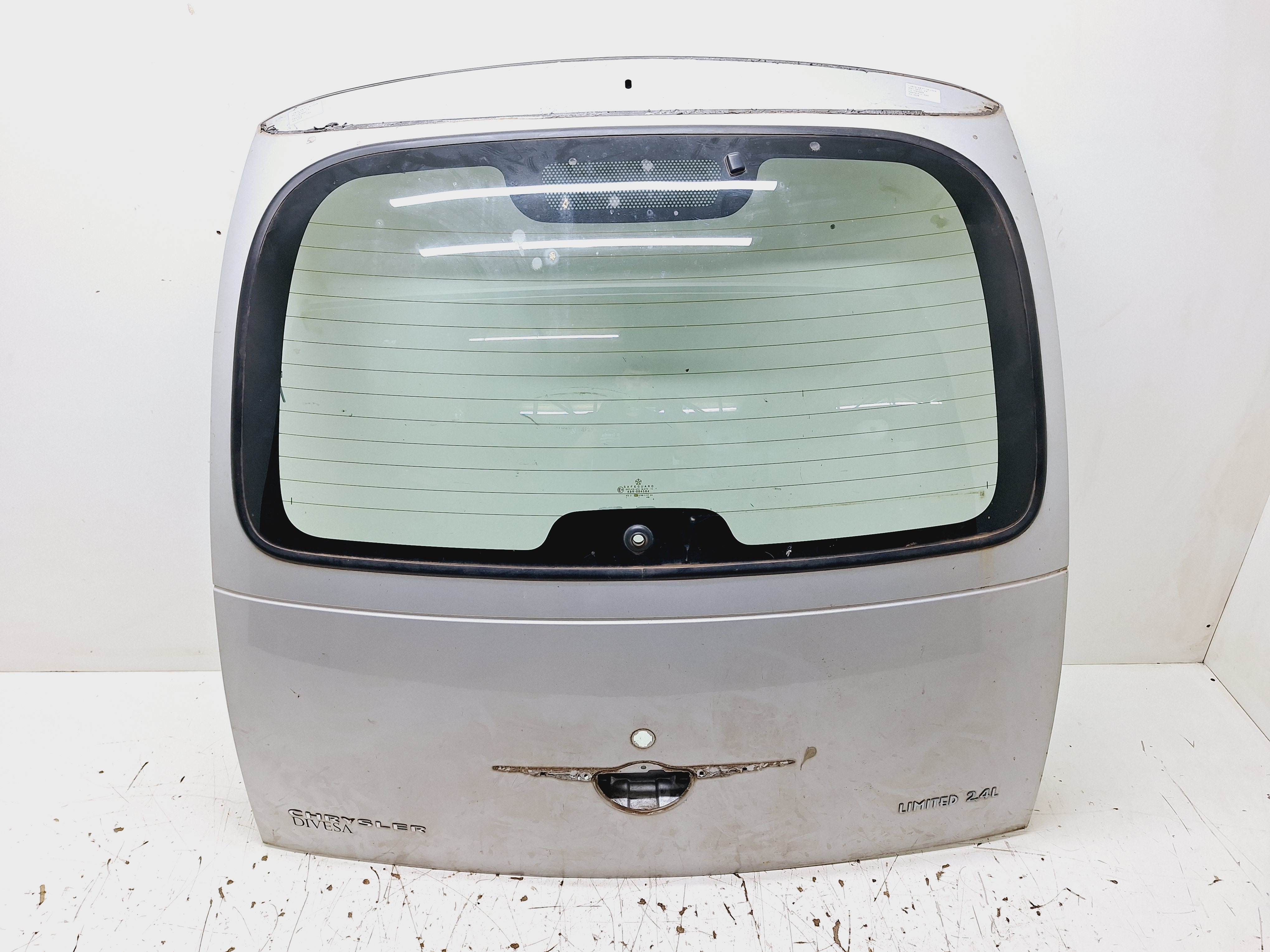 Tampa Traseira Chrysler Pt Cruiser 2.4 2006 2007  Prata
