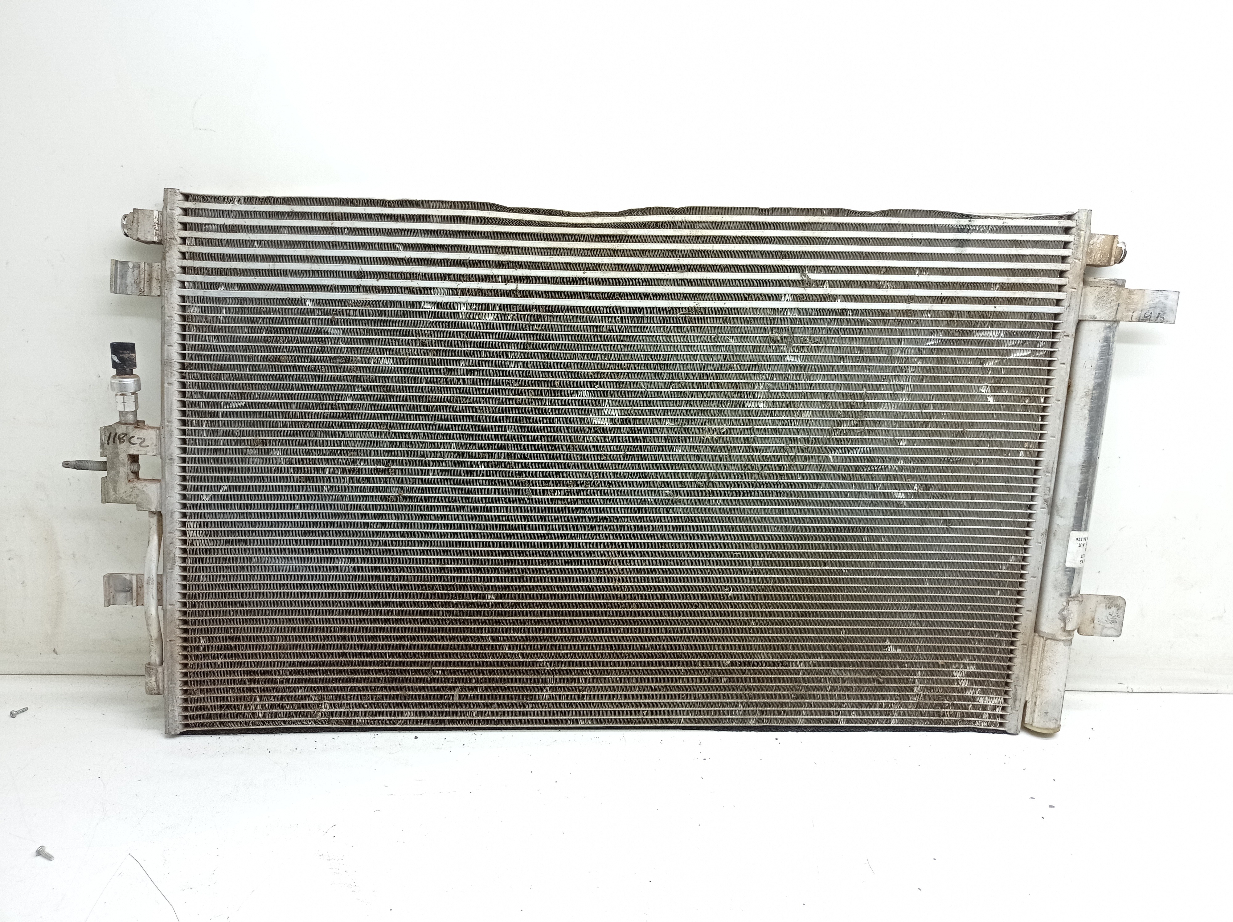 Condensador Ar Condicionado Gm Equinox Rs 1.5 2022 Nºt437299