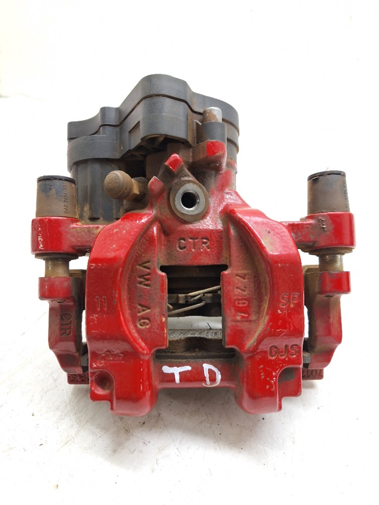 Cavalete Traseiro Direito Vw Jetta Gli 2.0 2020 5q0615406fe