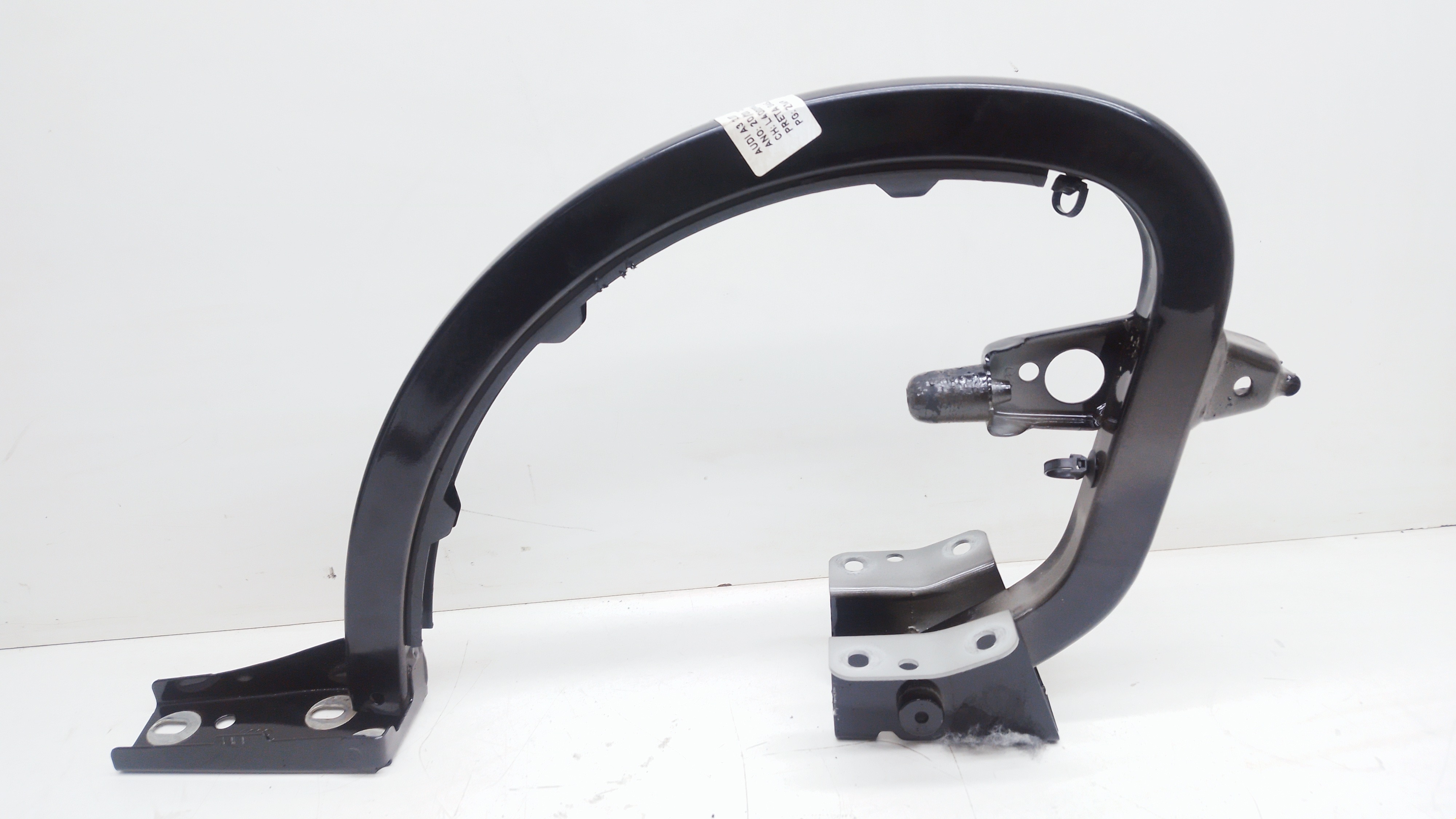 Dobradiça Direita Tampa Traseira Audi A3 2020 Nº8v5827302c