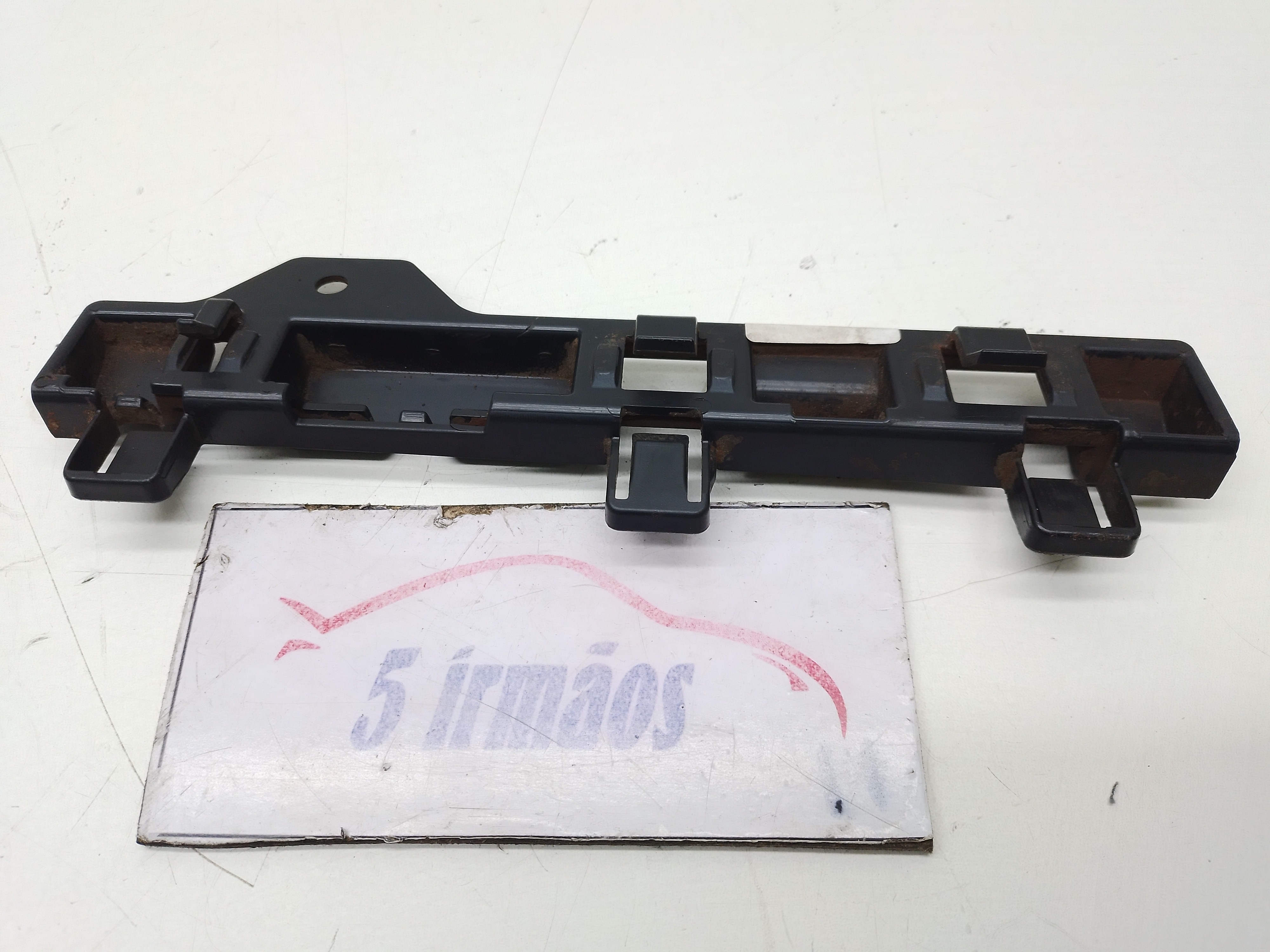 Suporte Guia Parachoque Dianteiro Esquerdo Bmw 320i 2.0 2015