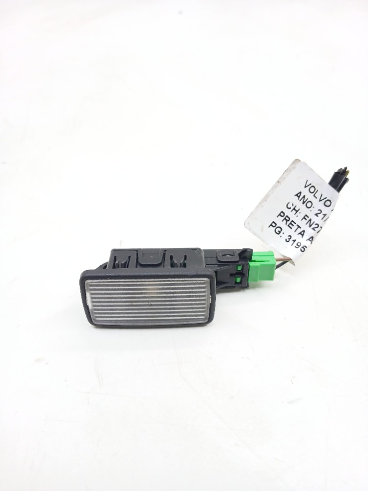 Luz Cortesia Forro Porta Volvo Xc40 1.5 2022 31663793