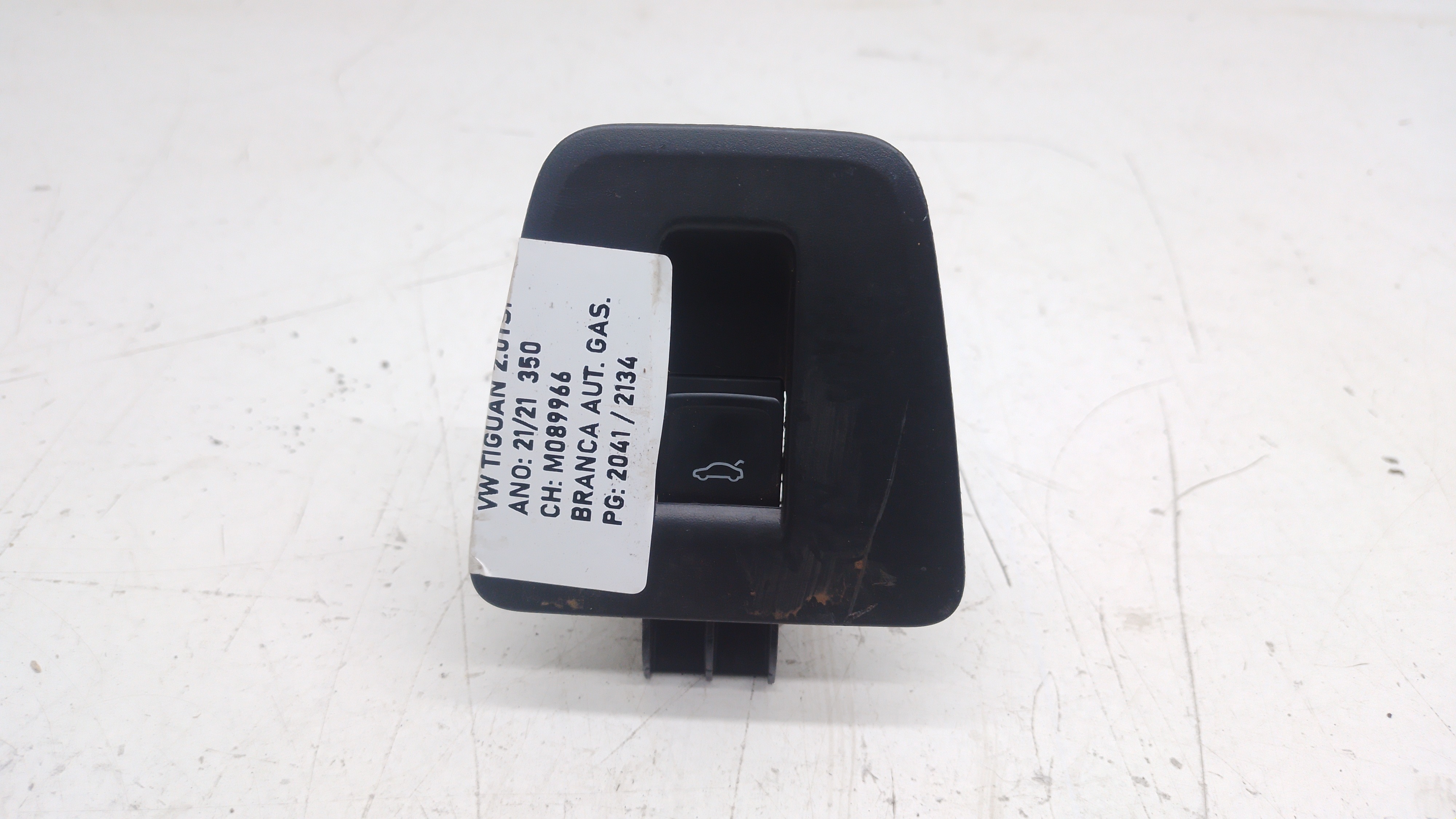 Botão Abertura Porta Malas Vw Tiguan 2.0 2021 Nº5nn868247