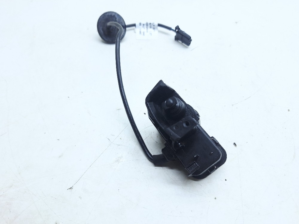 Motor Trava Portinhola Vw Golf Gti 2.0 2015 5C6810773H