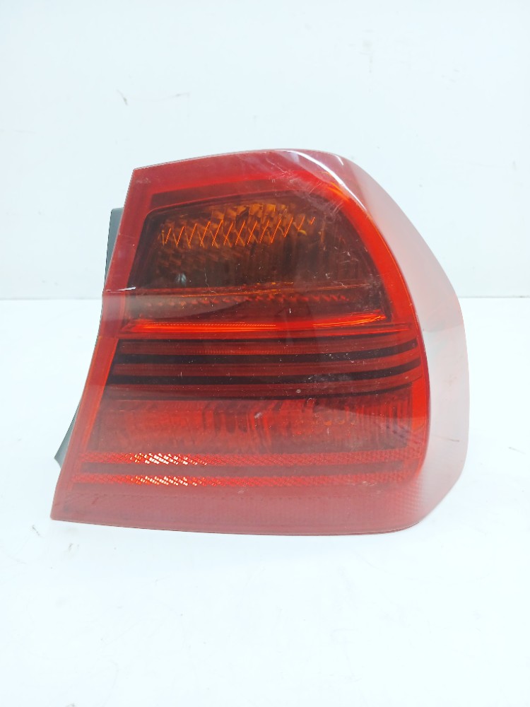 Lanterna Direita Bmw 320i 2.0 2008 Direito/passageiro Vermelha