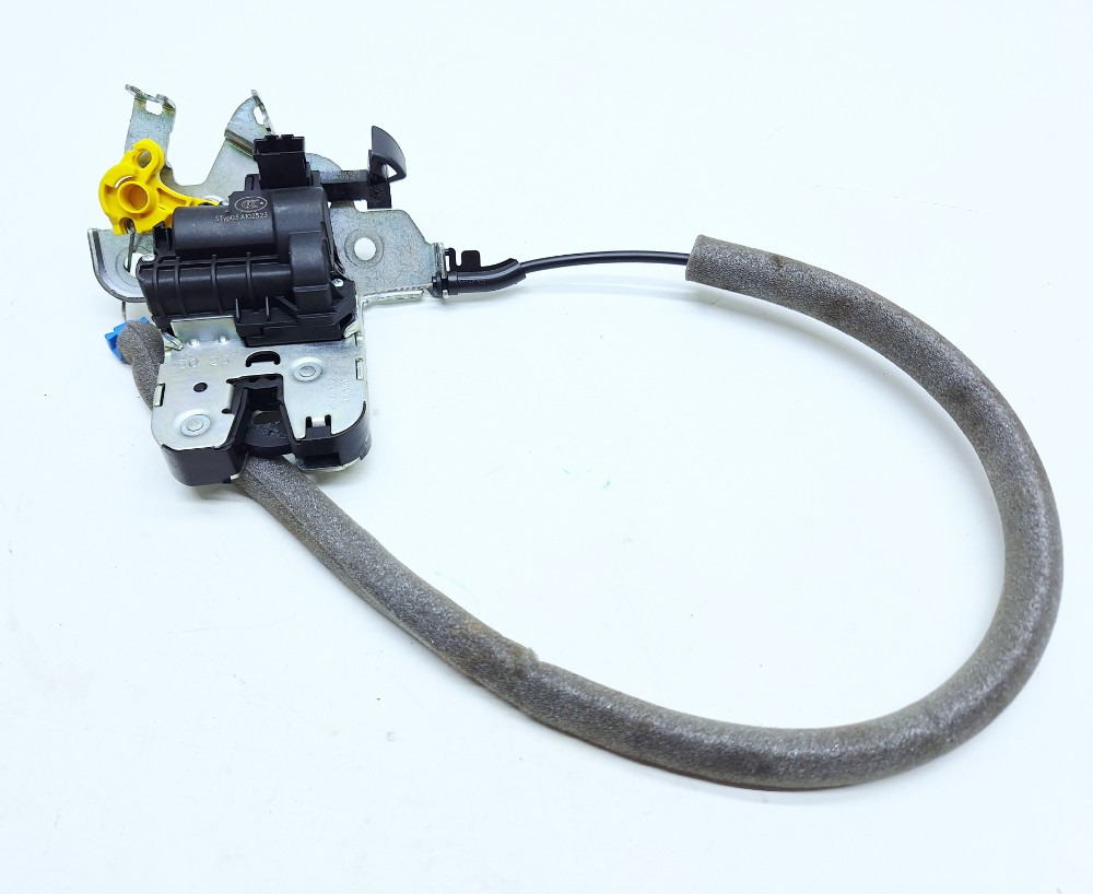 Fechadura Tampa Traseira Audi Q3 2.0 2024 4m0827506d
