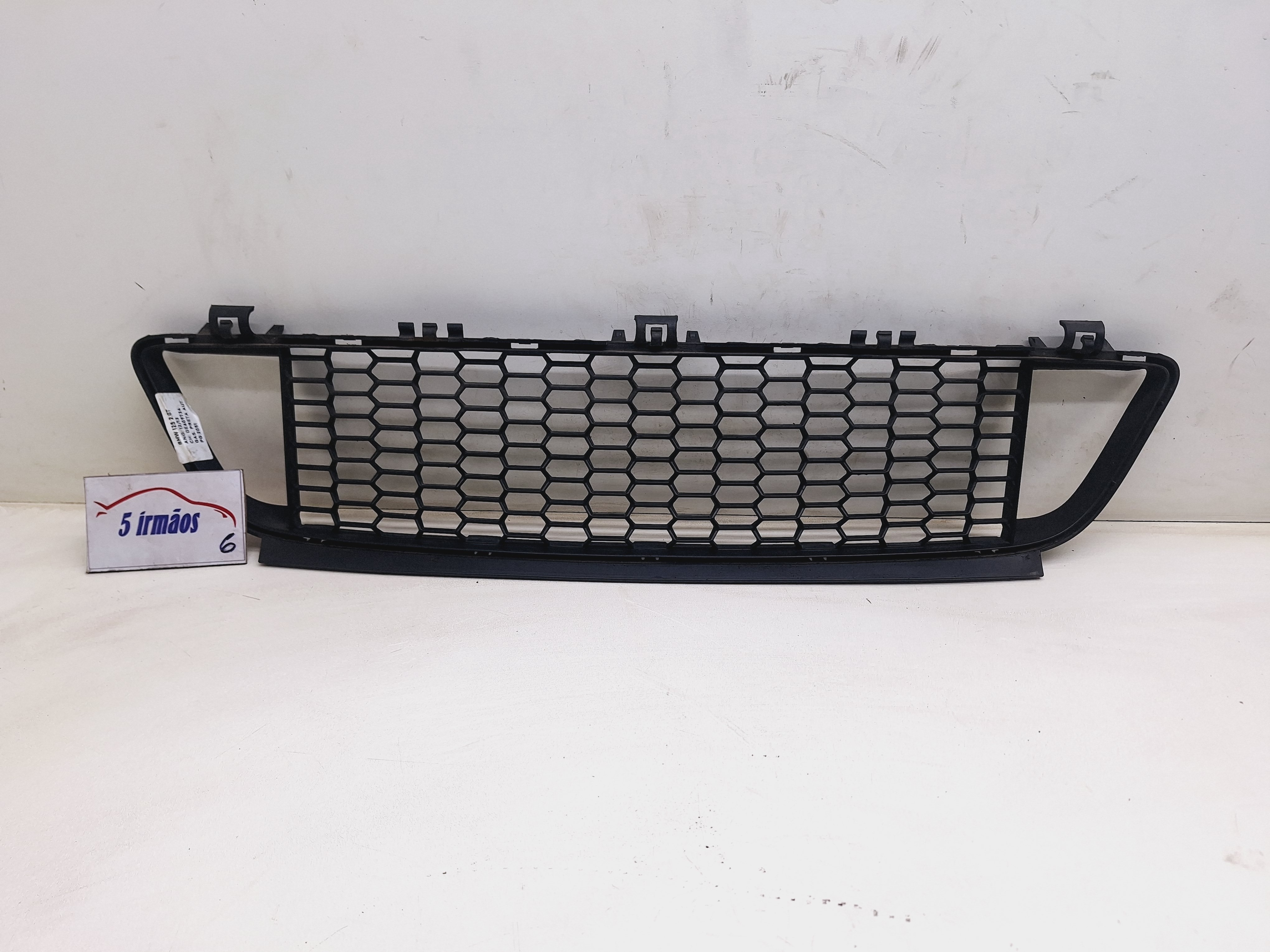 Grade Dianteira Bmw 125 2.0 Turbo Aut 2013 Nº8048969 Preto