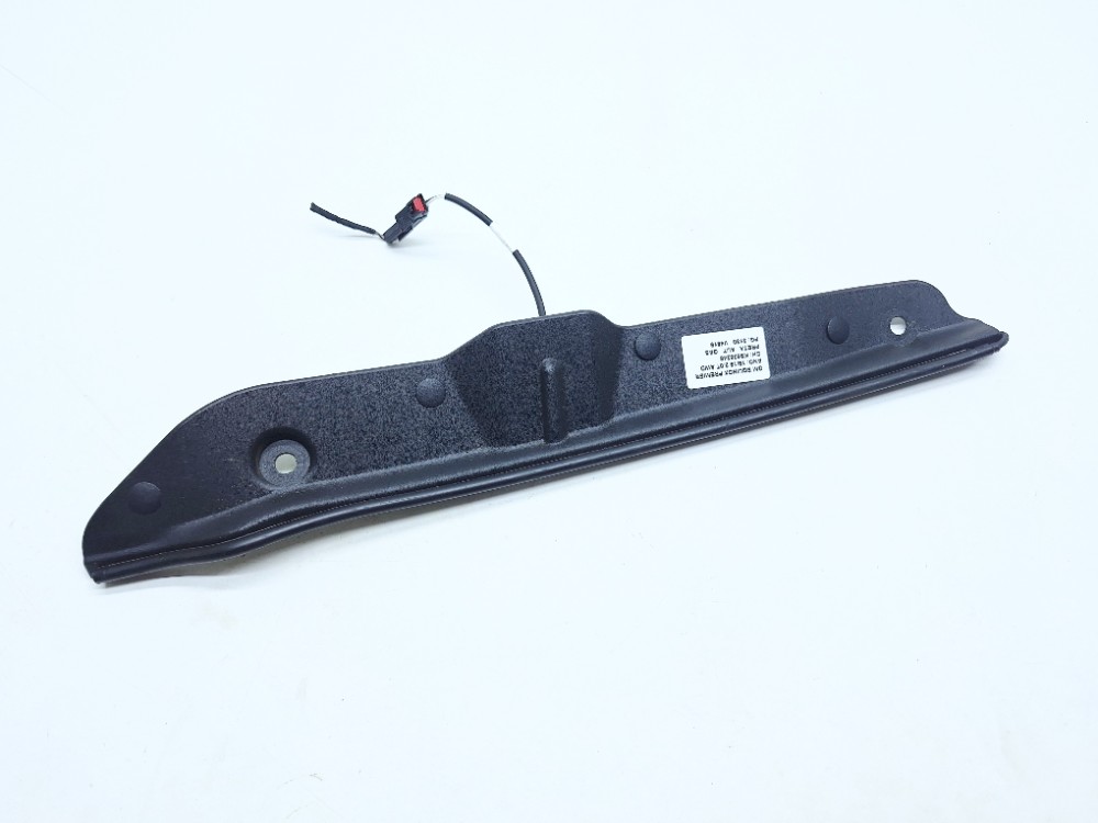Sensor Esquerdo Tampa Traseira Gm Equinox 2.0 2019 84452420