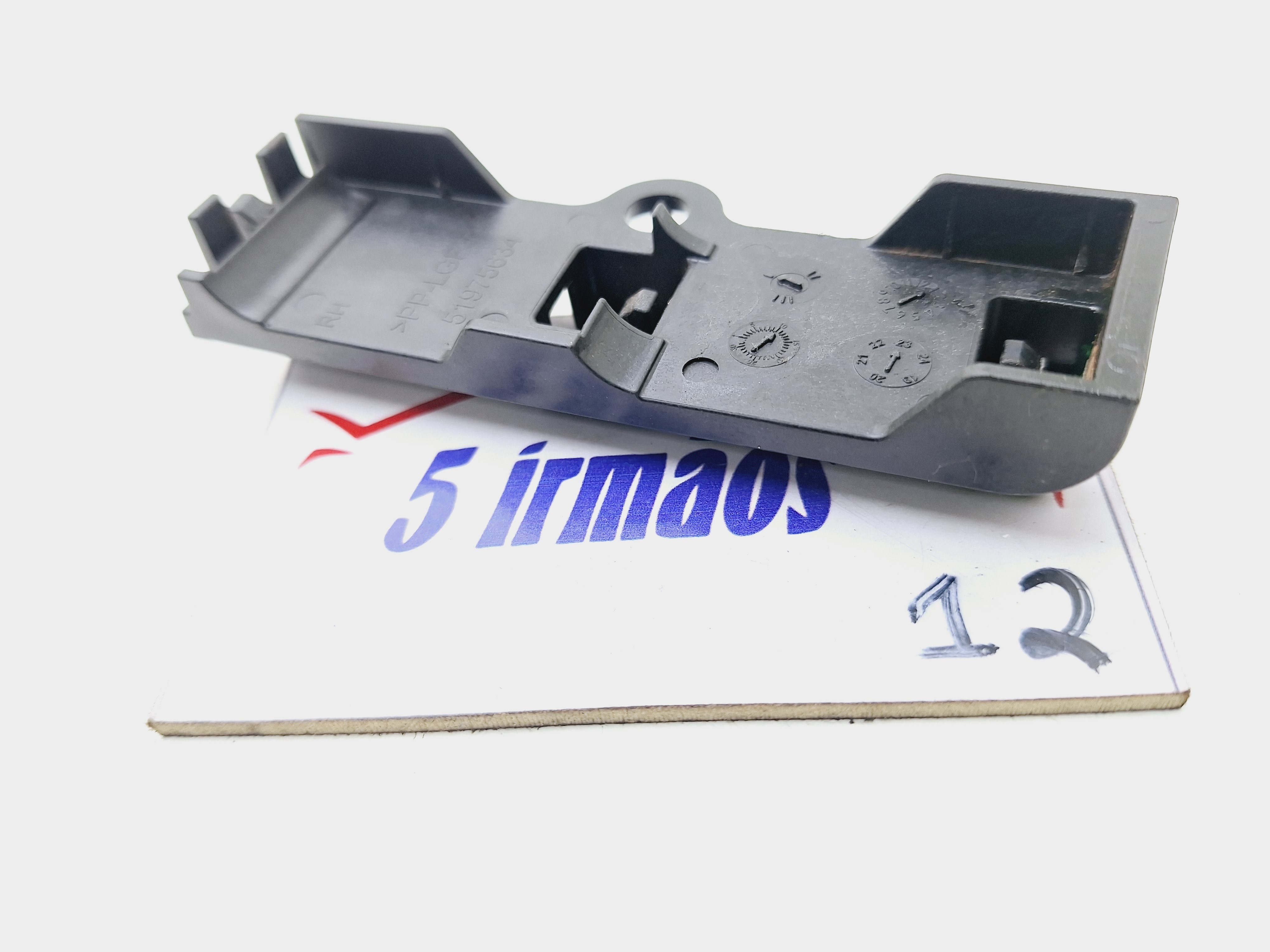 Suporte Direito Radiador Fiat Toro 2.0 Diesel 2023 Nº5197634