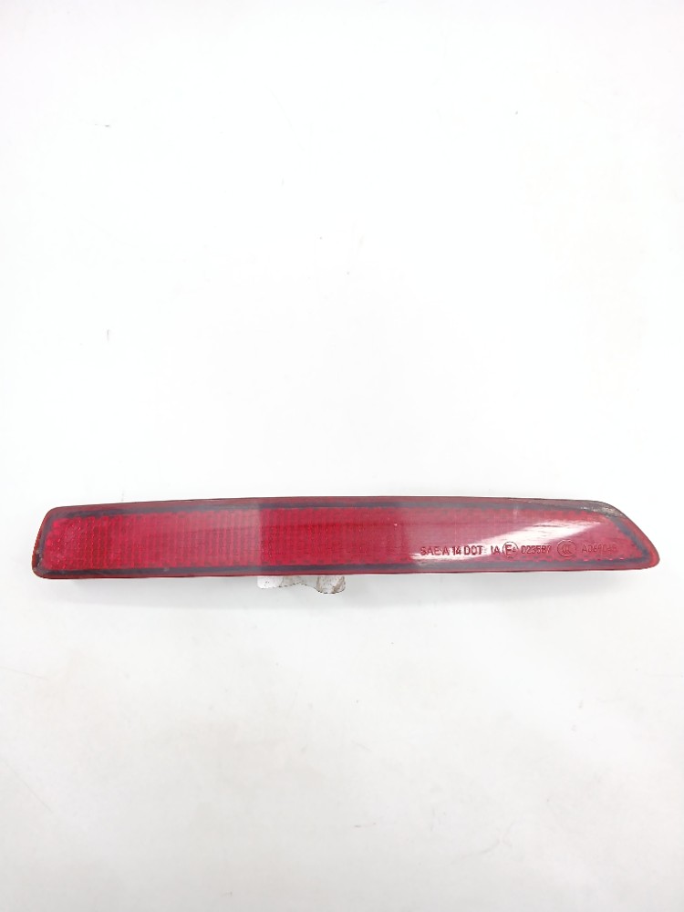 Refletor Olho Gato Esquerdo Bmw 320i 2.0 2018 24135110