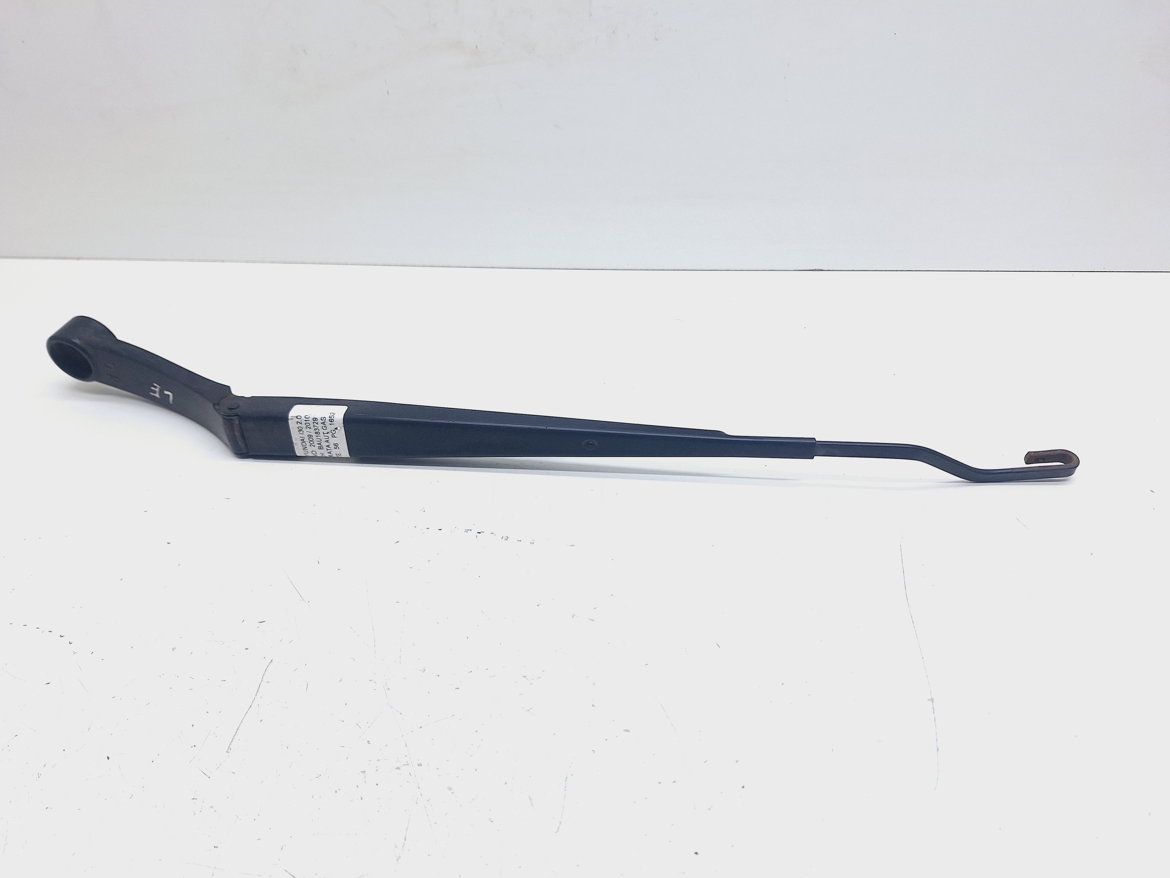 Braço Esquerdo Limpador Parabrisa Hyundai I30 2.0 2009 2010 Esquerdo