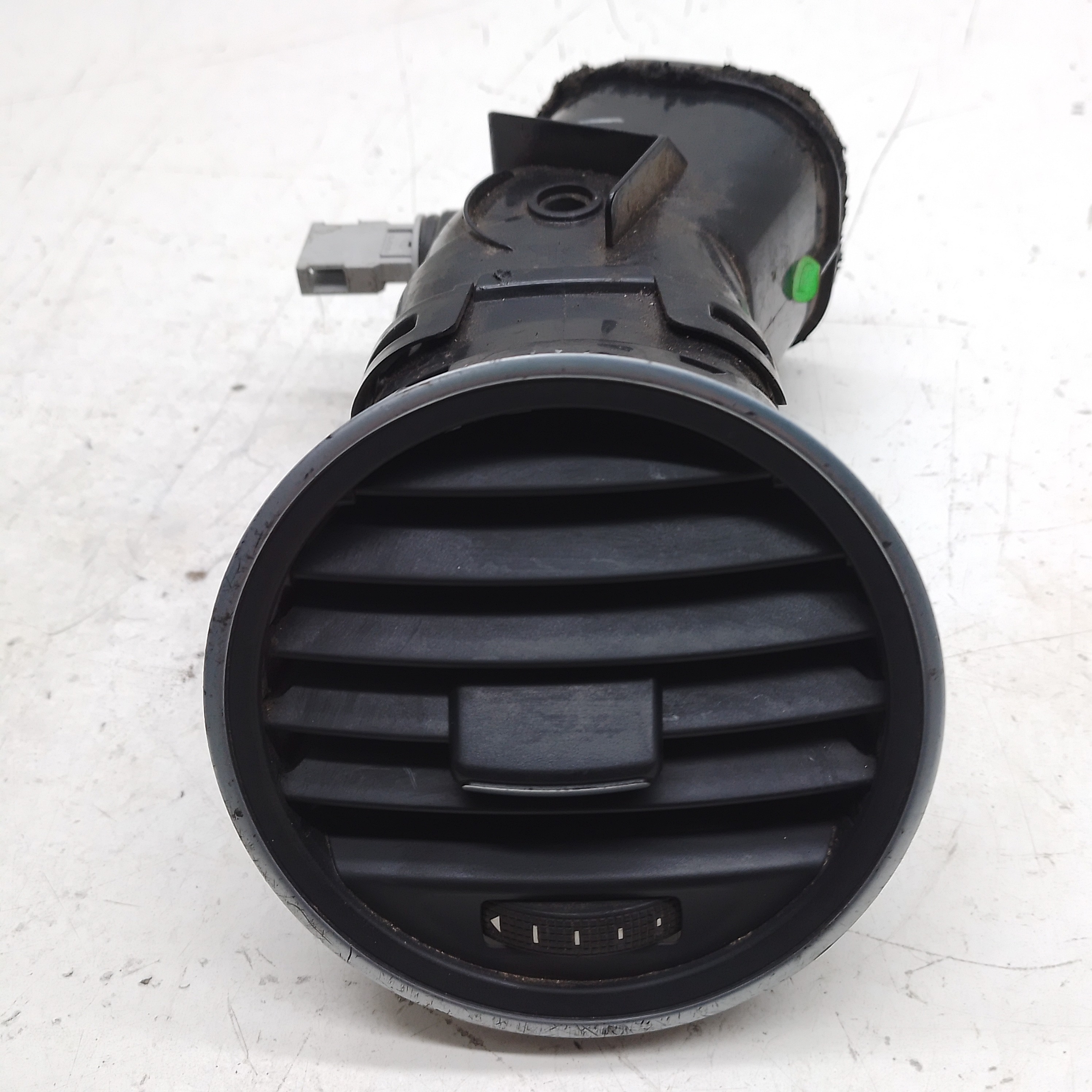 Difusor Ar Esquerdo Vw Fusca Tsi 2.0 2013 / 2014