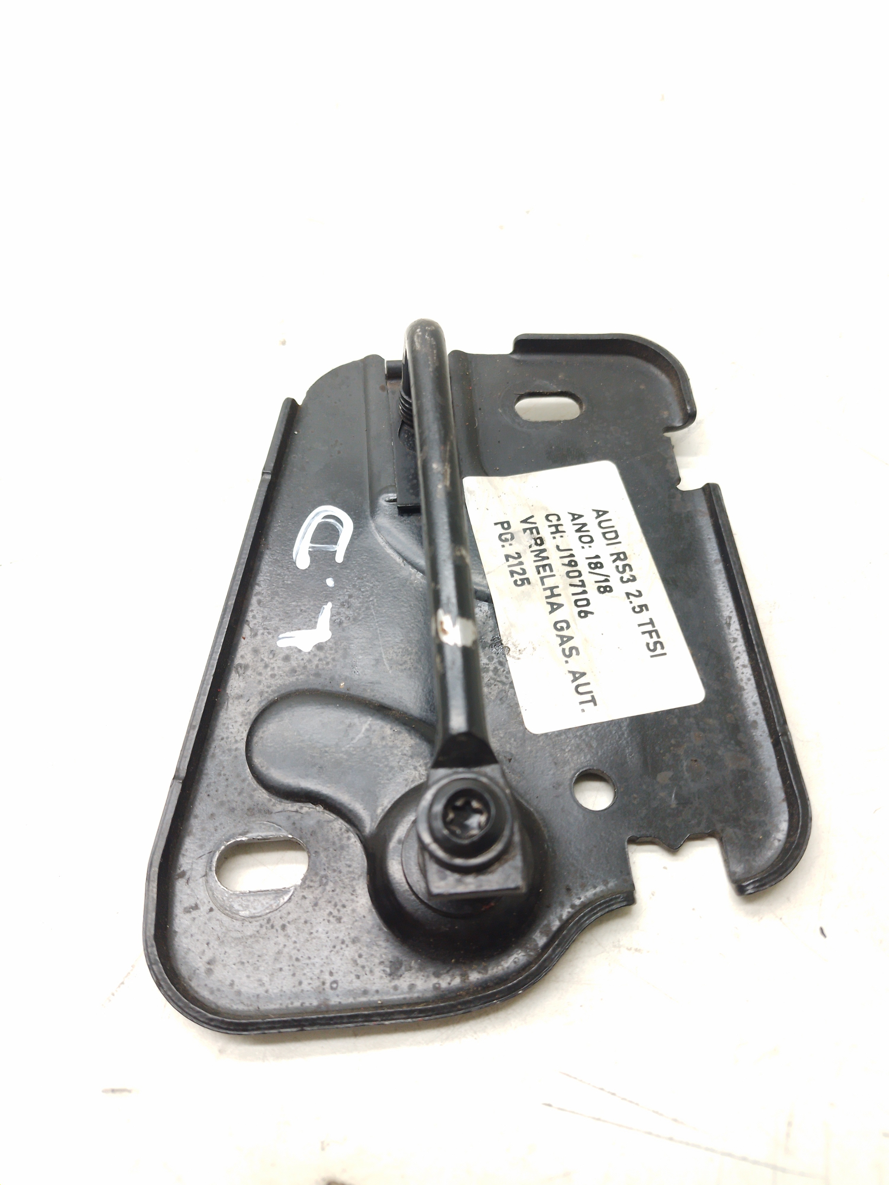 Suporte Direito Trava Capo Audi Rs3 Tfsi 2.5 2018 8v0823186c
