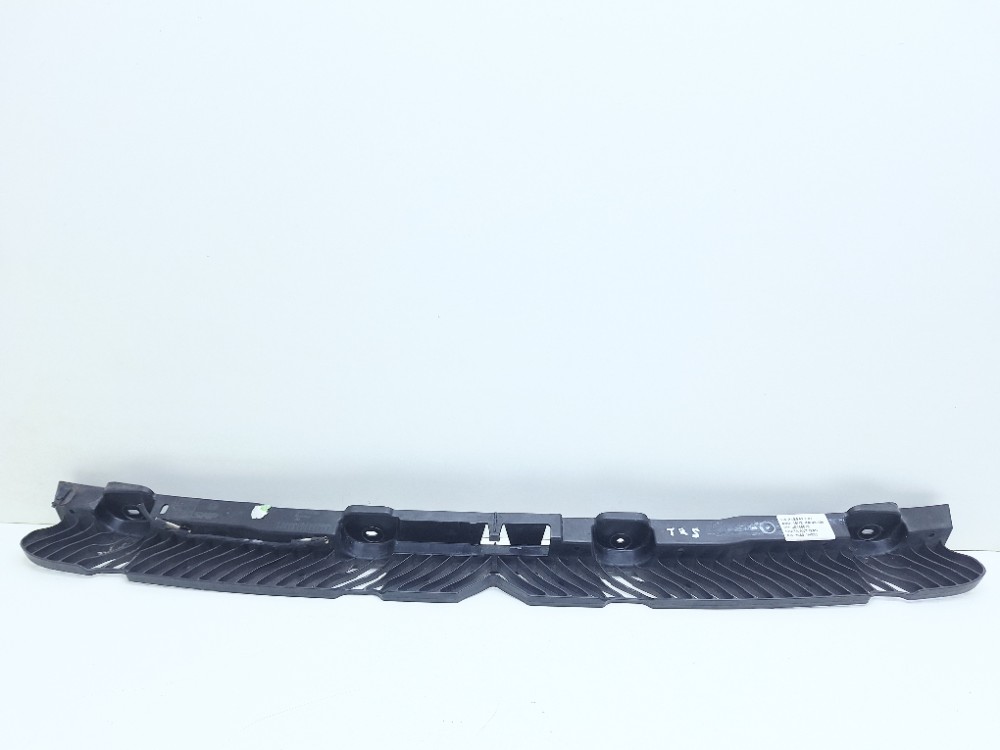 Guia Suporte Central Parachoque Traseiro Vw Passat 2.0 2018