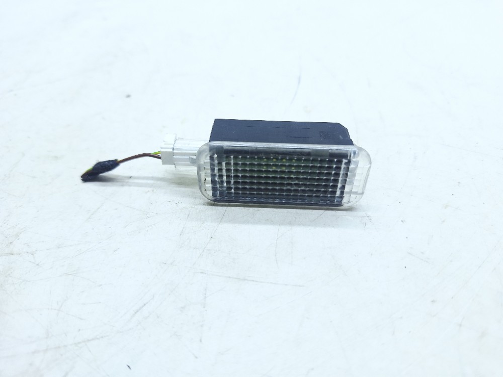 Luz Cortesia Assoalho Audi A5 2.0 2018 4E0947415