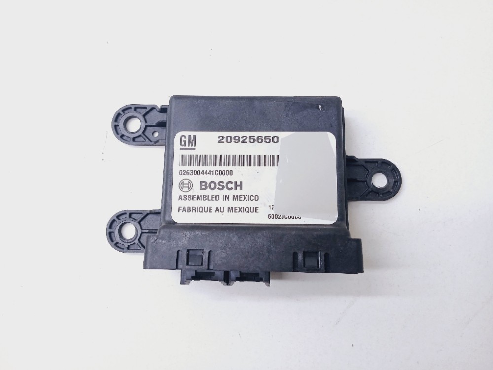 Módulo Estacionamento Gm Camaro 6.2 V8 2011 2012 20925650